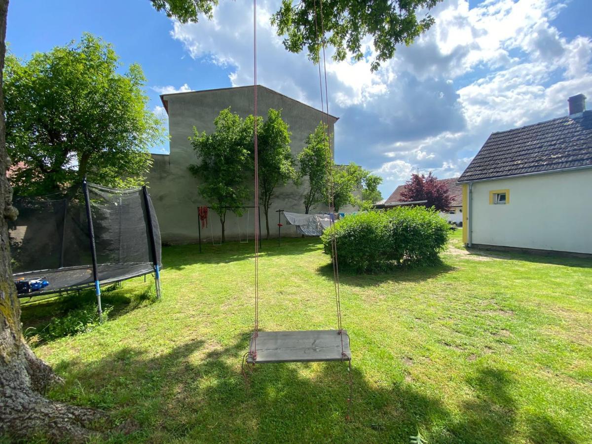 Apartman Beniskovec, Suchdol Nad Luznici Exteriör bild
