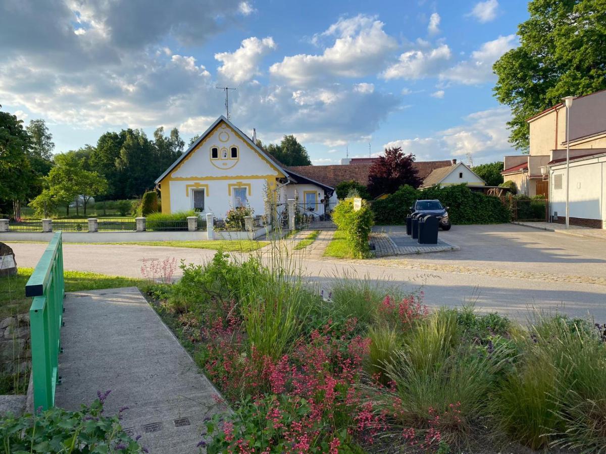 Apartman Beniskovec, Suchdol Nad Luznici Exteriör bild